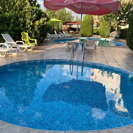 Sunny Gardens Apartmán Sluneční pobřeží